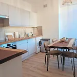 Stylish 2 Bedroom Flat