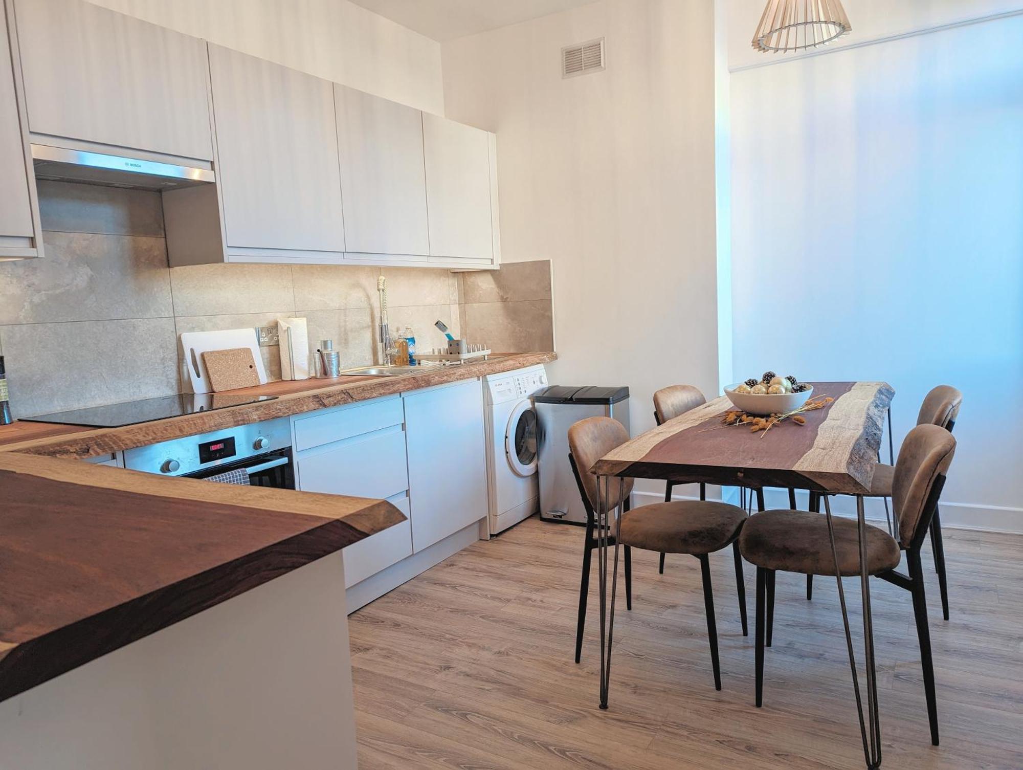 Stylish 2 Bedroom Flat Londra