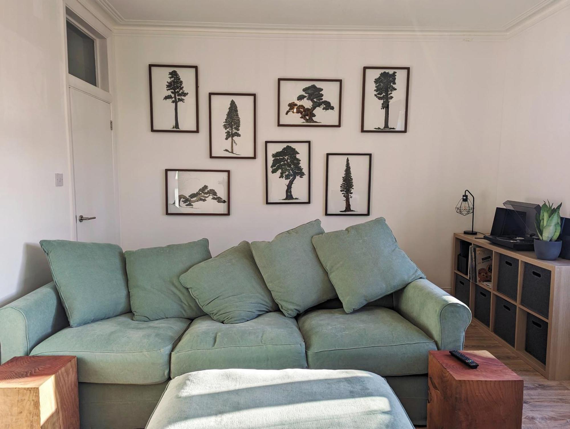 Stylish 2 Bedroom Flat *
